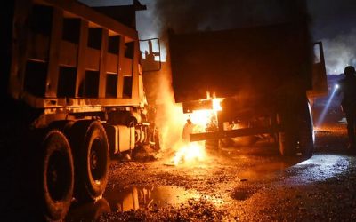 Ataque incendiario camiones A_UNO_1203248_40298