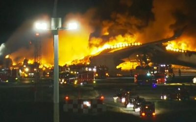 Avión tokio incendio