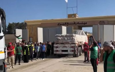 Camiones ingresan a Gaza