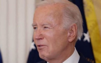 La victoria de Biden se anunció apenas diez minutos después de que cerraran los colegios electorales del estado de Georgia, proporcionándole los delegados necesarios para superar el umbral de 1,968 y asegurarse la candidatura presidencial demócrata.