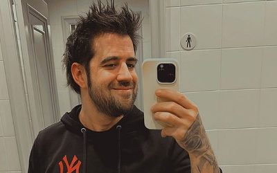 Durante una de sus transmisiones, el popular youtuber y streamer español, AuronPlay, conocido también como Auron, hizo una peculiar solicitud a la comunidad chilena.