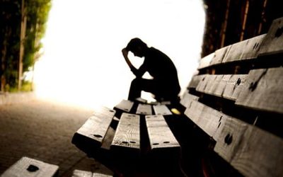 El Núcleo Milenio para Mejorar la Salud Mental de Adolescentes y Jóvenes (IMHAY) ha lanzado el curso en línea "Abordaje del riesgo suicida en adolescentes y jóvenes", una iniciativa que tiene como objetivo proporcionar herramientas, desarrollar habilidades e implementar estrategias para un abordaje oportuno y adecuado del riesgo suicida en América Latina.