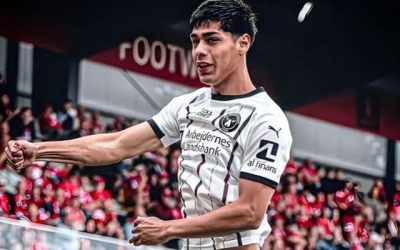 Darío Osorio celebrando su gol ante Vejle, confirmando su gran momento en la Superliga de Dinamarca.