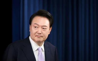 exprimer ministro insurrección