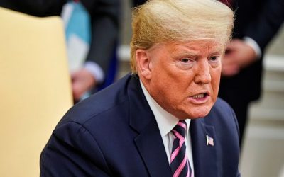 Los doce integrantes del jurado en el primer juicio penal contra el ex presidente de Estados Unidos, Donald Trump, iniciaron hoy sus deliberaciones para determinar su culpabilidad en 34 cargos relacionados con presunta manipulación de registros comerciales.