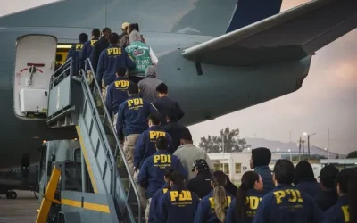 vuelo expulsión migrantes