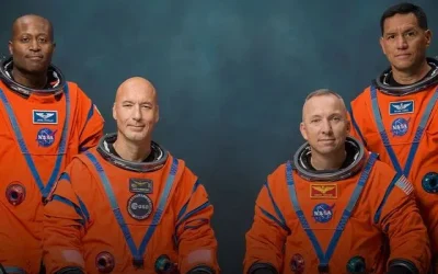 astronauta latino Artemis