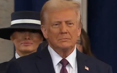 Trump asume