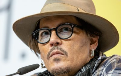 El actor Johnny Depp realiza crítica a Hollywood