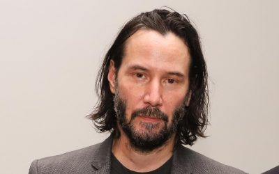 Alemán causa furor en redes sociales por su parecido al actor Keanu Reeves