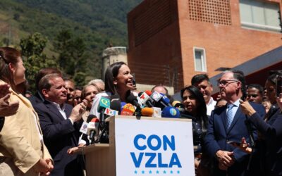 Machado anuncia candidatura