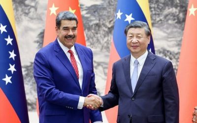 Maduro junto a Xi Jinping Crédito （XHDW）（2）习近平同委内瑞拉总统马杜罗会谈