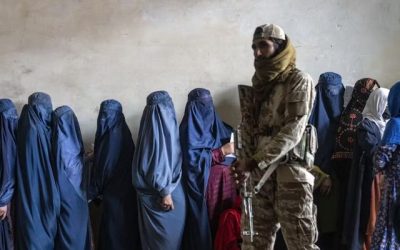 Talibanes rechazan críticas de la ONU por nuevas restricciones a mujeres