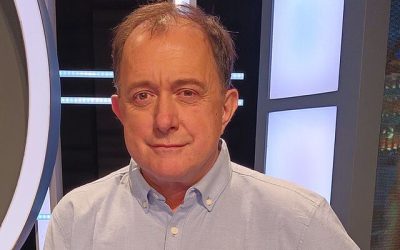 Crédito: Igallards7 Programa Sin Filtros
[[File:Iván Poduje.jpg|Iván_Poduje]]