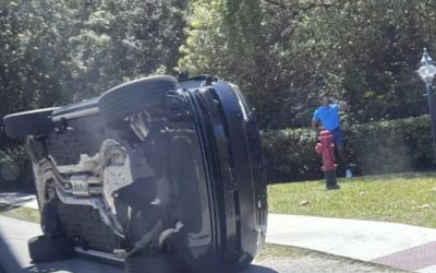 Vehículo volcado de Tiger Woods