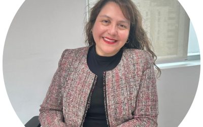 Claudia Meza Académica Escuela de Economía y Negocios UNAB