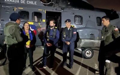 Junto a Maya Fernández, Boric sobrevoló por las zonas afectadas por los incendios.