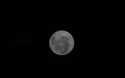 cara oculta de la luna