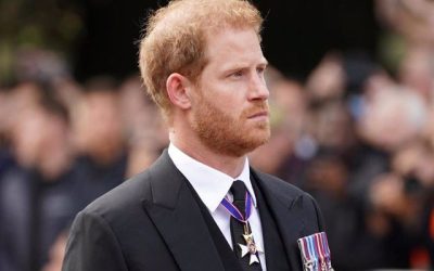Como se había anticipado, el Príncipe Harry llegó a la residencia Clarence House para visitar a su padre, el rey Carlos III, quien ha sido diagnosticado con cáncer, aunque la naturaleza específica del mismo aún no ha sido revelada.