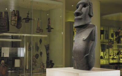 Durante una entrevista en Chiloé, el presidente Gabriel Boric experimentó un breve desliz al sumarse a la campaña viral que aboga por la devolución de un Moai a Rapa Nui por parte del Museo Británico.