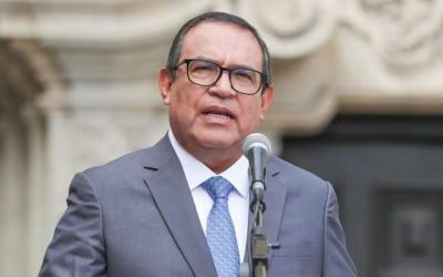 Primer Ministro de Perú renuncia tras el escándalo por supuesta contratación irregular.